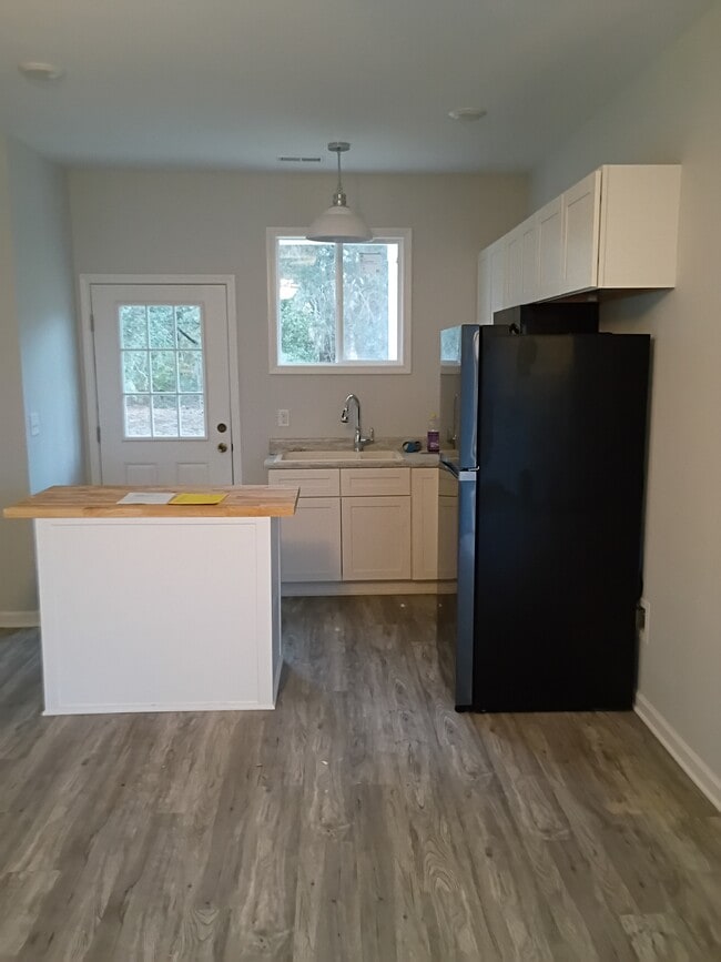 Cocina - 121 Rose Lk Dr