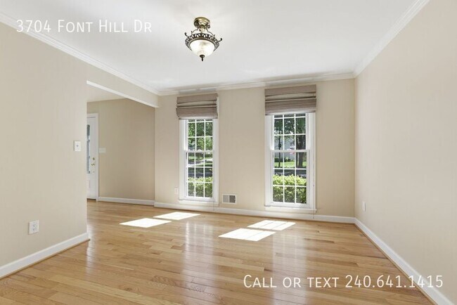 Foto del edificio - 3704 Font Hill Dr