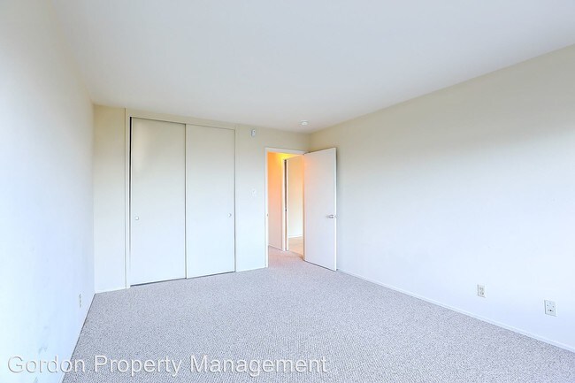 Foto del edificio - 875 Burnett Ave