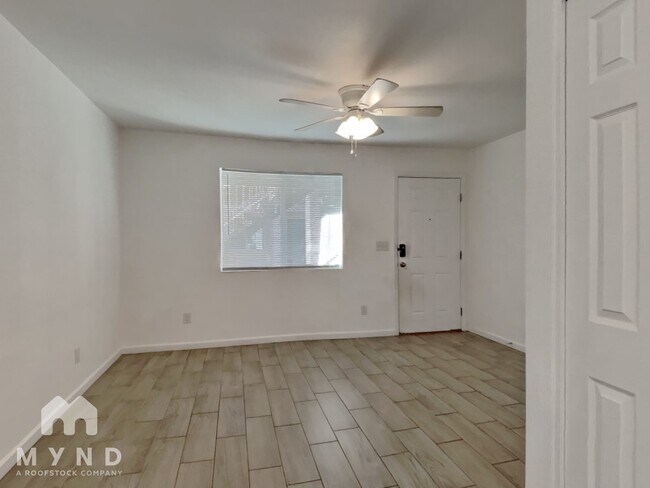 Foto del edificio - 6649 W Ocotillo Rd