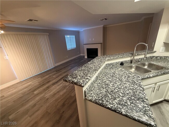 Foto del edificio - 8600 W Charleston Blvd