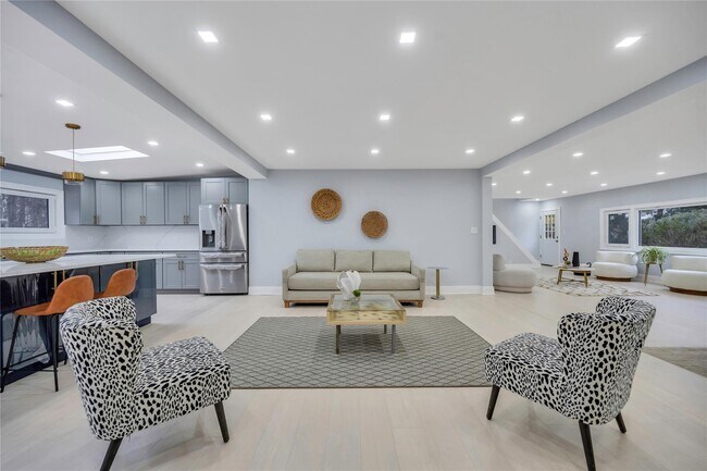 Building Photo - 503 Bayville Rd