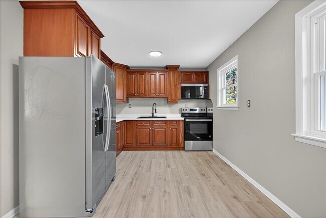 Foto del edificio - 12 Kristan Dr