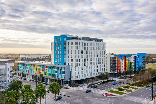 Building Photo - Pixon