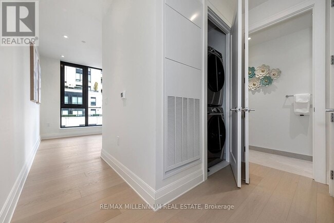 Building Photo - 2 Forest Hill Rd