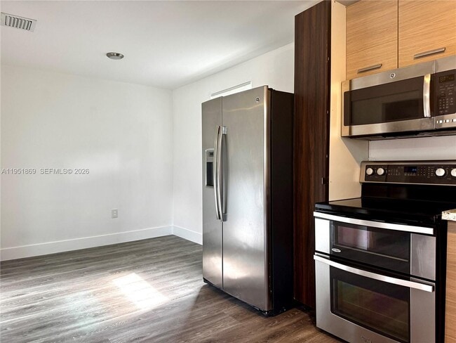 Building Photo - 4770 NW 23rd Ave