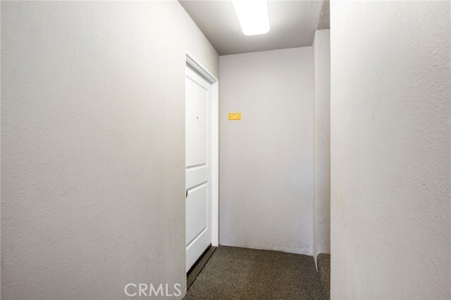 Building Photo - 355 N Maple St