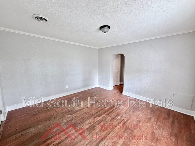 Foto del edificio - 1379 Ferguson Rd