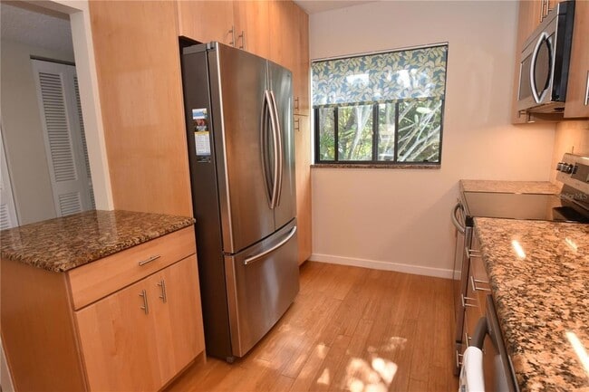 Photo - 1601 Bayhouse Point Dr