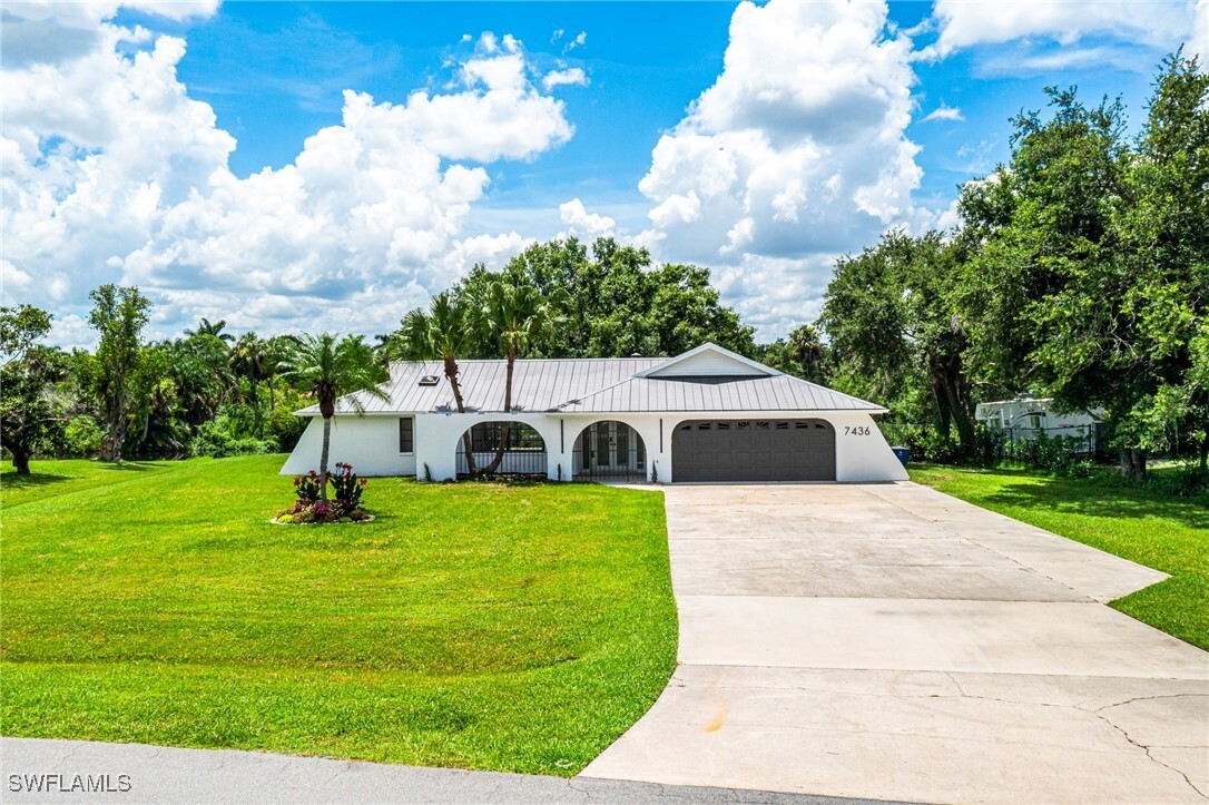 Foto principal - 7436 Dana Lin Cir