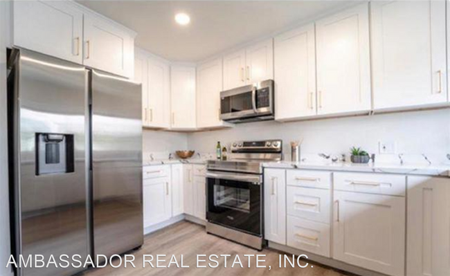 Building Photo - 2 br, 2 bath House - 2517 Navarra 1D