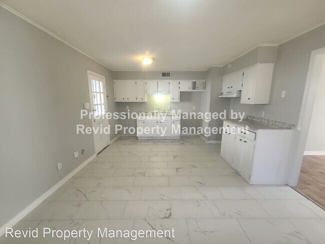 Foto del edificio - 3 br, 2 bath House - 3128 Sinclair