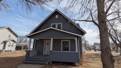 Building Photo - 619 S 21st St