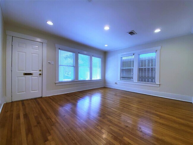 Foto del edificio - 1643 Park St