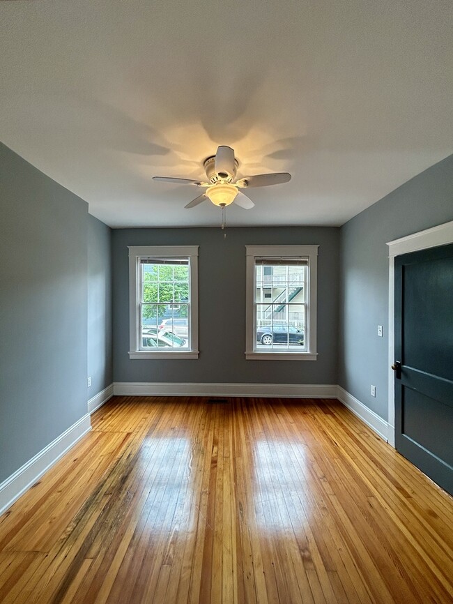 Building Photo - 2114 E Leigh St