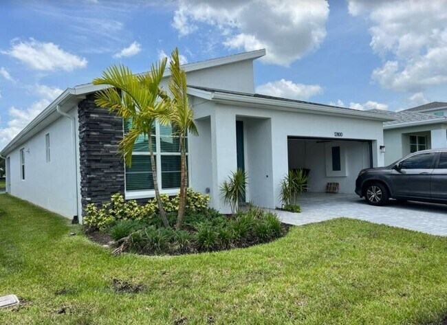 Foto del edificio - 12800 SW Eleanor Dr