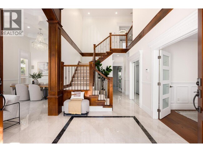 Photo du bâtiment - 7451 Bates Rd