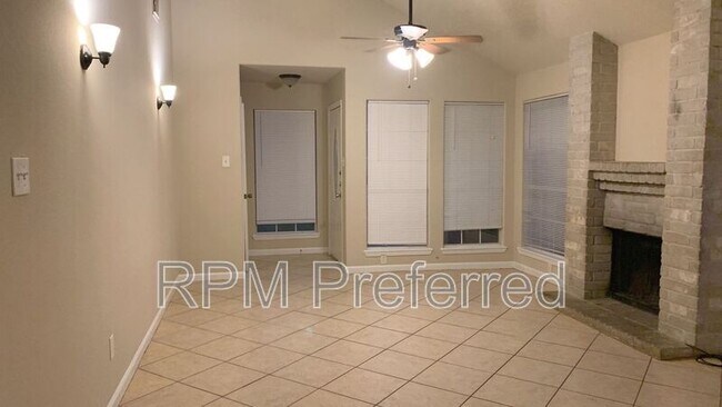 Building Photo - 3126 Cottonshire Dr