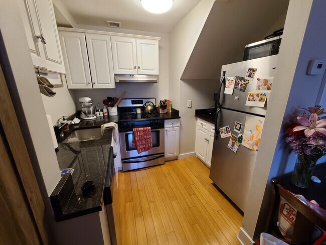 Building Photo - 42 Eighth St. Unit 2304
