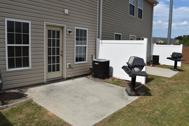 Building Photo - 164 Turtle Creek Dr
