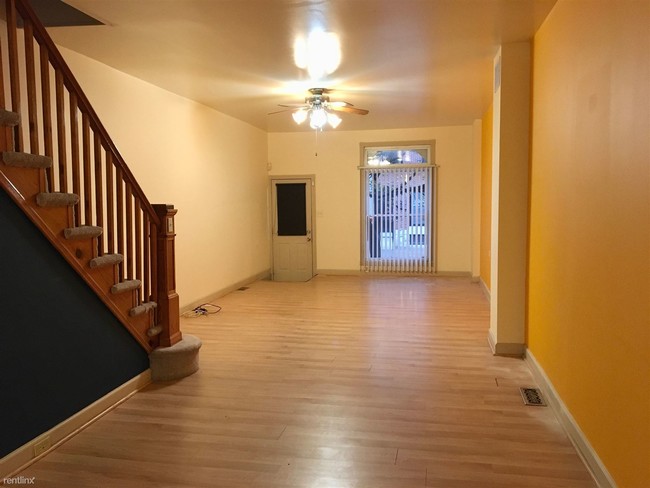 Building Photo - 2 br, 1.5 bath House - 255 S East Ave