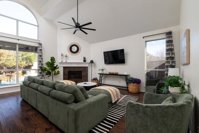 Building Photo - 8862 Beartooth Dr