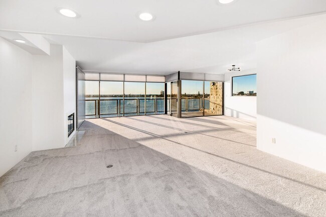 Foto del edificio - Panoramic, stunning views from Crown Point...