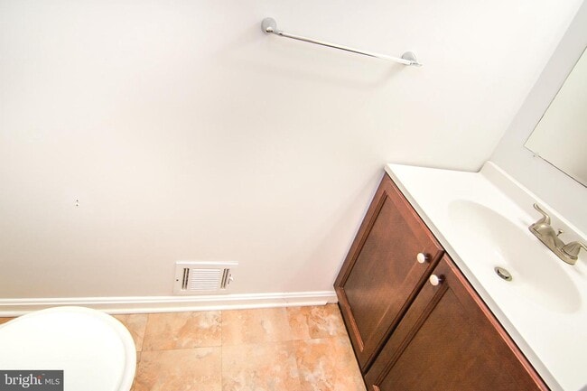 Building Photo - 30 Jack Pine Pl
