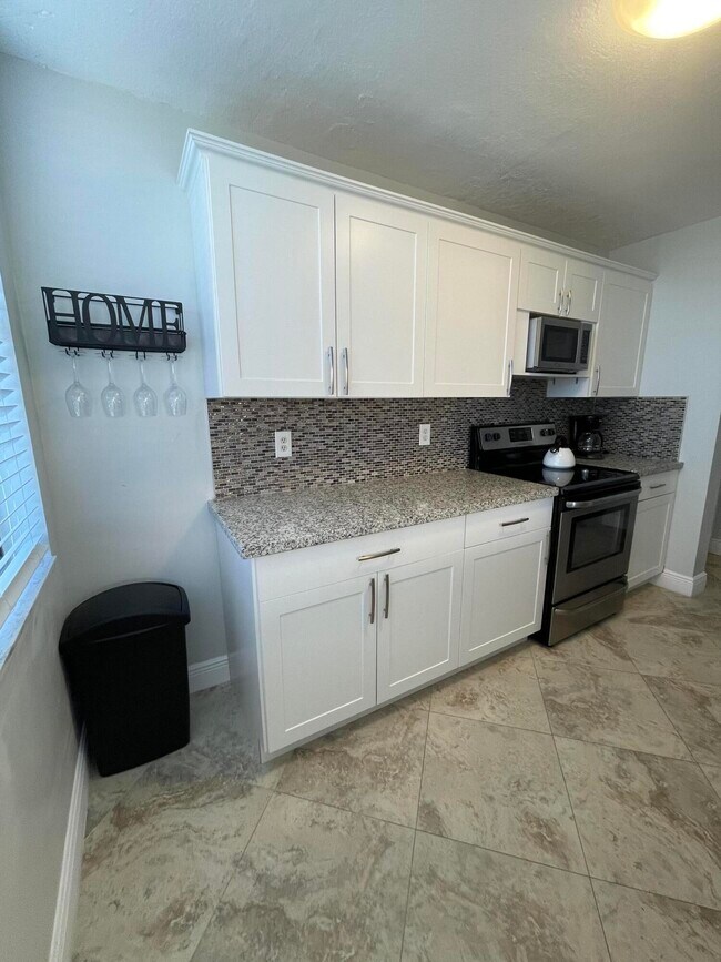 Building Photo - 955 Dotterel Rd
