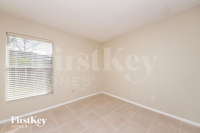 Foto del edificio - 10272 Willowemac Ct