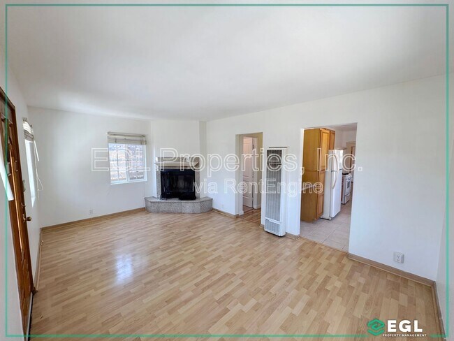 Foto del edificio - 837 Rose Ave