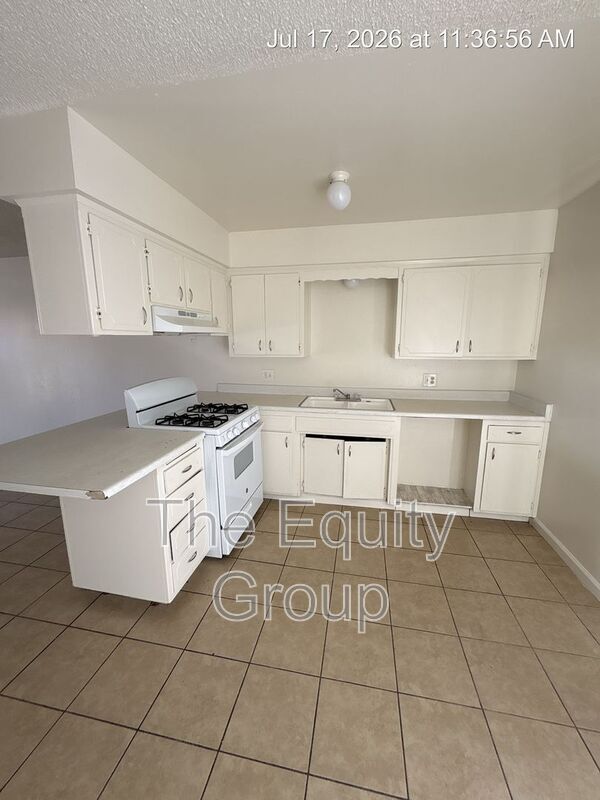 Foto del edificio - 81 E Hazelwood Dr
