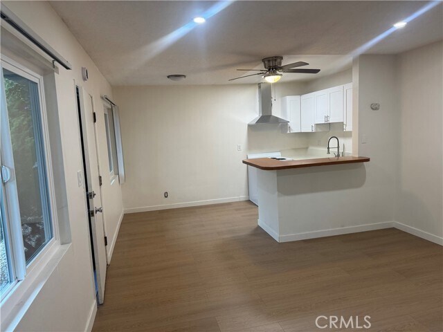 Foto del edificio - 1041 Bennett Ave