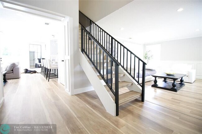 Building Photo - 4974 NW 48th Ave