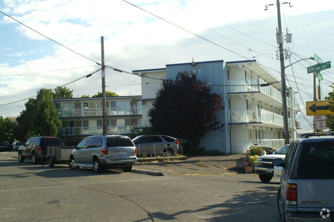 Building Photo - Riptide Apartments
