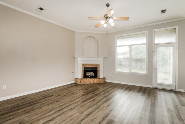 Building Photo - 6181 Braybourne Main