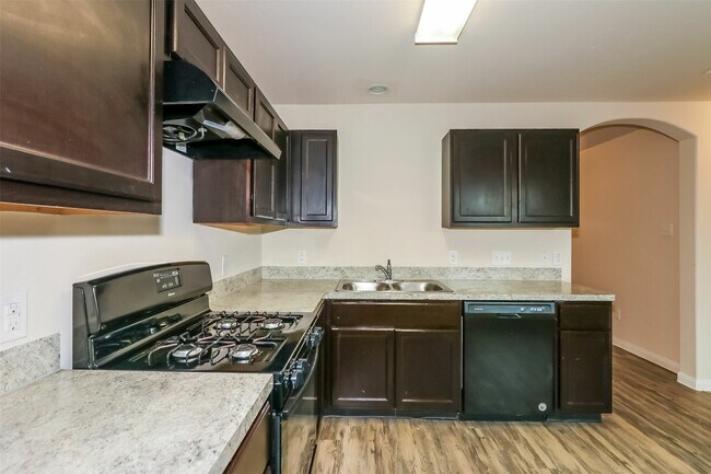 Foto del edificio - 6014 Peaceful Ridge Dr