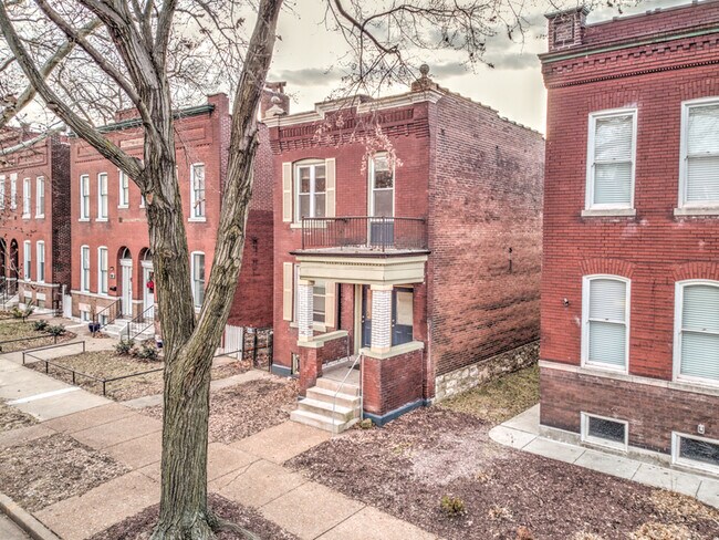 Building Photo - 2211 Indiana Ave