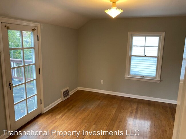 Building Photo - 3 br, 1.5 bath House - 3649 Silsby Rd