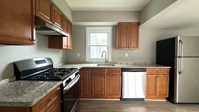 Photo - 20 Union Ave House