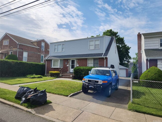 Building Photo - 29 Lenox Ave