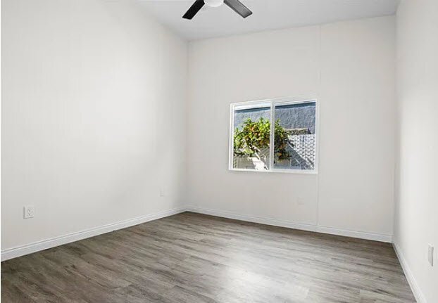 Building Photo - 553 S Caswell St
