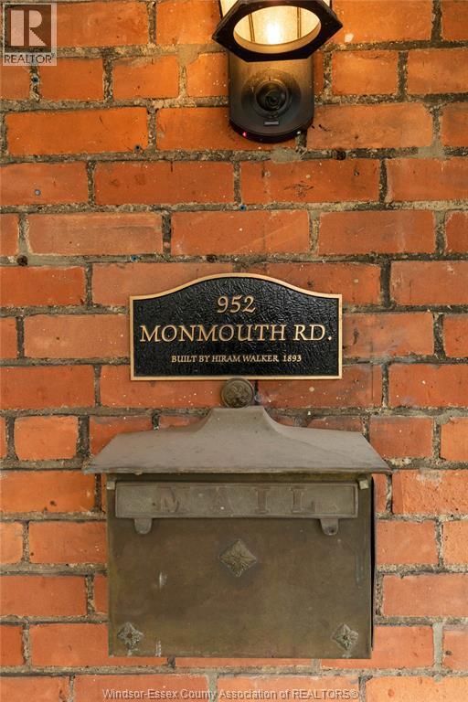 Photo du bâtiment - 952 Monmouth Rd