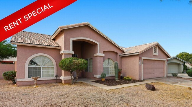 Foto del edificio - Where Character Takes Center Stage! Now Offering $500 Off First Month’s Rent!