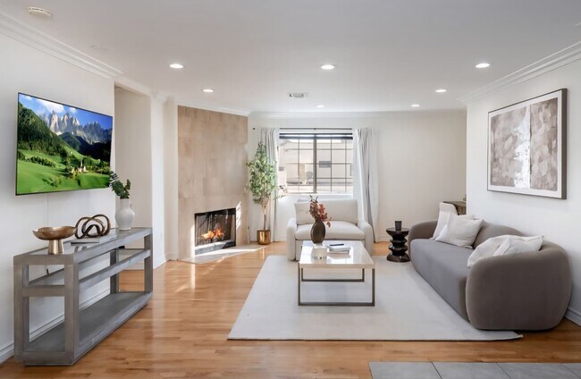 Foto del edificio - 525 N Orange Dr