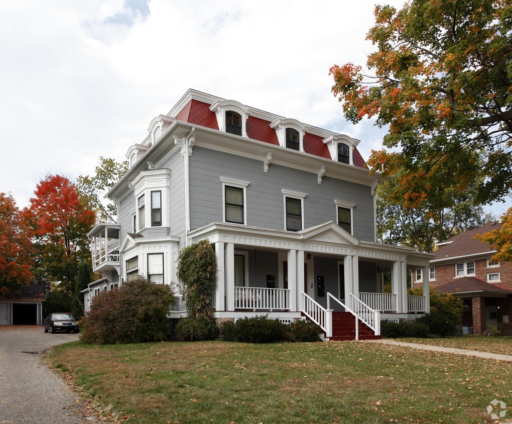 Primary Photo - 111 N Normal St