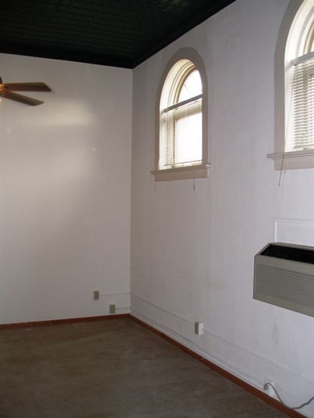 Building Photo - 106 S 2nd St
