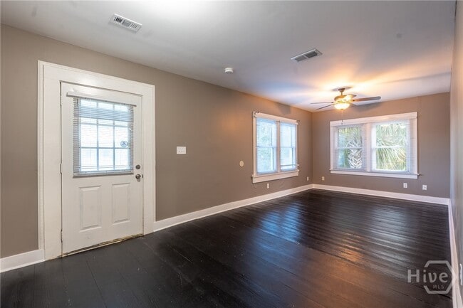 Building Photo - 3312 Falligant Ave