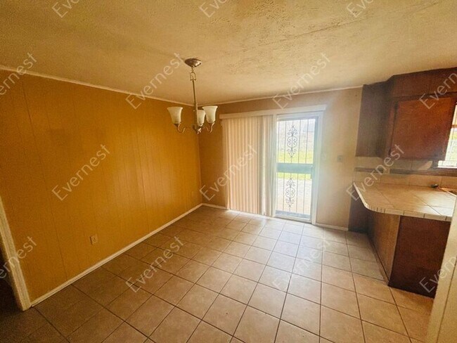 Building Photo - 6731 George Washington Dr