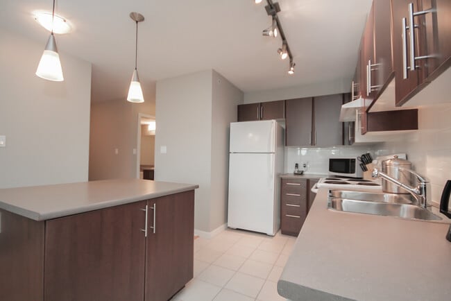 Building Photo - 1178 Heffley Crescent